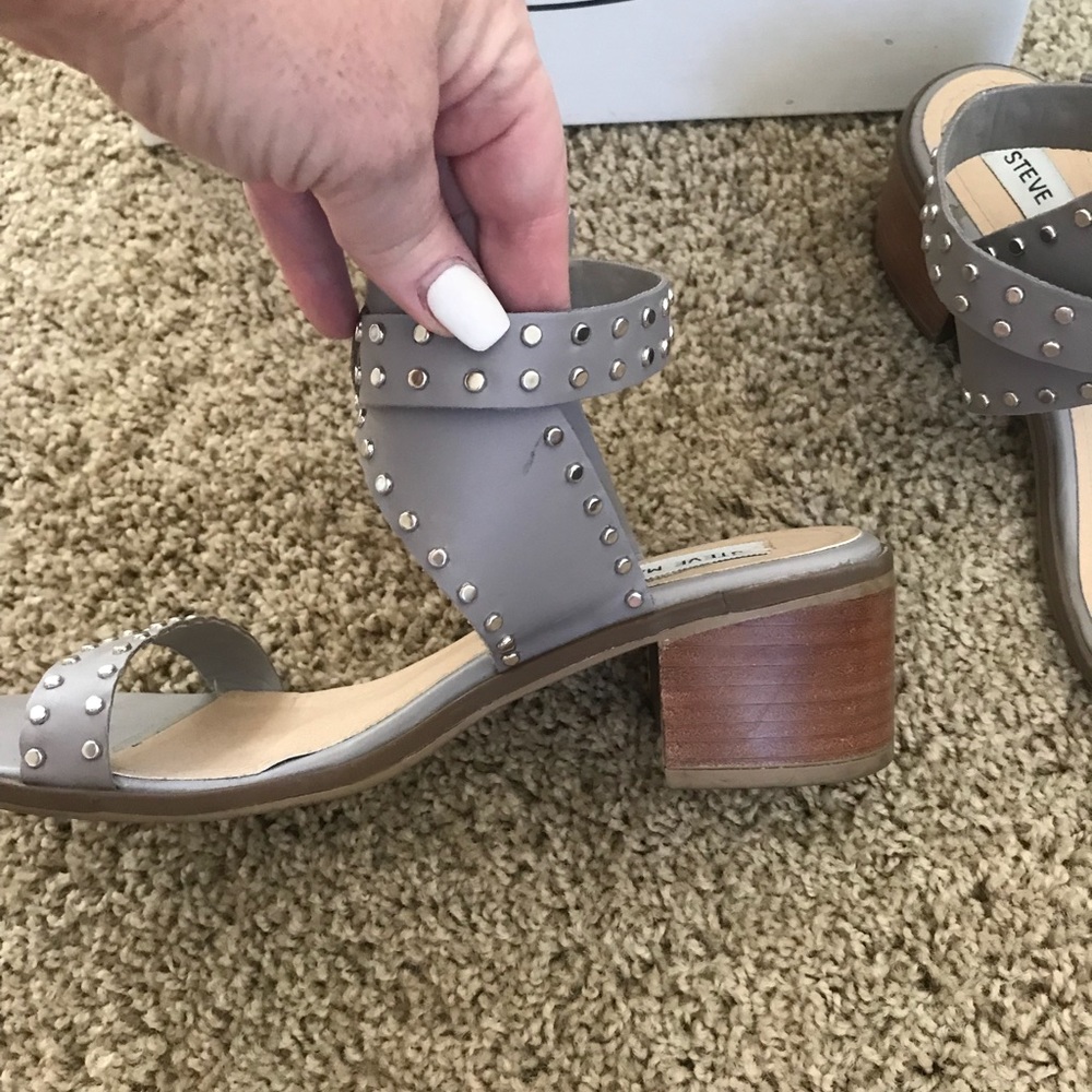 Sandals - Picture 3 of 5